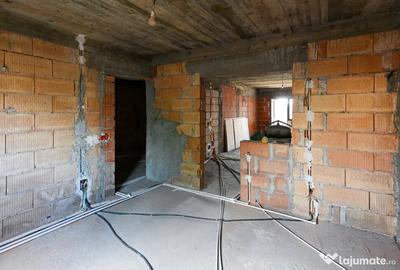 Casă cu 7 camere în Central