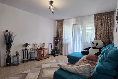 Apartament cu 2 camere semidecomandat în Mircea cel Bătrân