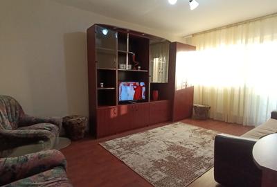 Apartament cu 2 camere decomandat în 1 Mai - 1