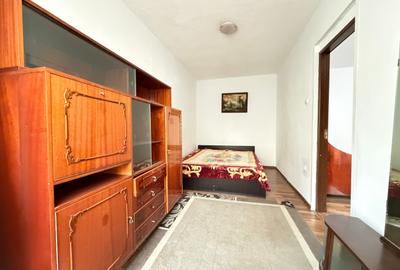 Apartament cu 2 camere semidecomandat în Girocului