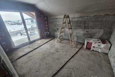 Casă cu 4 camere cu Teren 500 Mp în Jelna - 9
