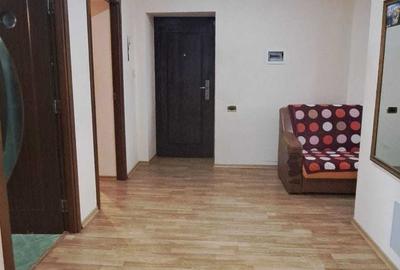 Apartament cu 3 camere decomandat în Central - 3