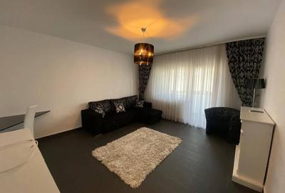 Apartament cu 3 camere decomandat, mobilat în Central