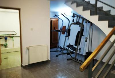 Casă cu 5 camere în Grigorescu