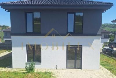 Casă cu 4 camere cu Teren 500 Mp în Baciu