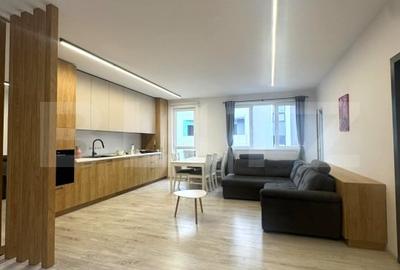 Apartament cu 3 camere semidecomandat, mobilat în Florești