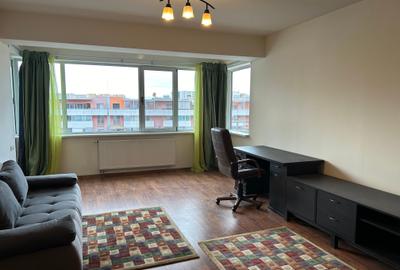 Apartament cu 2 camere semidecomandat în Militari