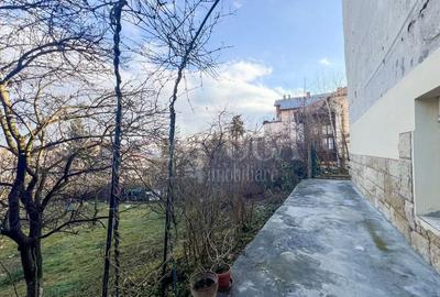 Apartament cu 3 camere decomandat în Gruia - 9