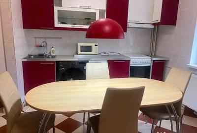 Apartament cu 4 camere decomandat în Timpuri Noi