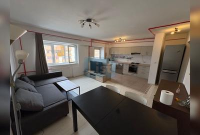 Apartament cu 3 camere decomandat în Zorilor
