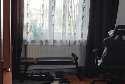 Apartament cu 3 camere decomandat în 1 Mai - 5