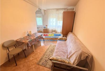 Apartament cu 2 camere semidecomandat, mobilat în Democrației