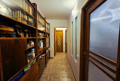 Apartament cu 3 camere decomandat în Nord