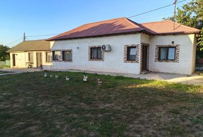 Teren de 1200 mp, în Schitu Poienari
