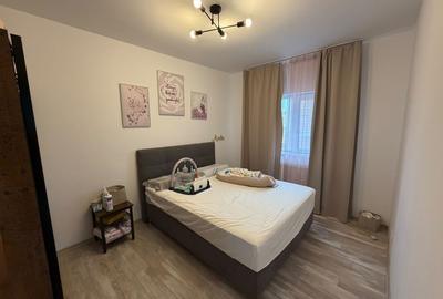 Apartament cu 3 camere decomandat în Dumbrăvița