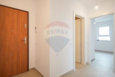 Apartament cu 2 camere decomandat în Tractorul - 2