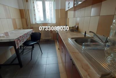 Apartament cu 2 camere decomandat în Drumul Taberei