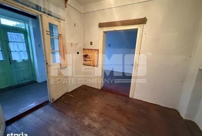Casă cu 4 camere cu Teren 1556 Mp în Central