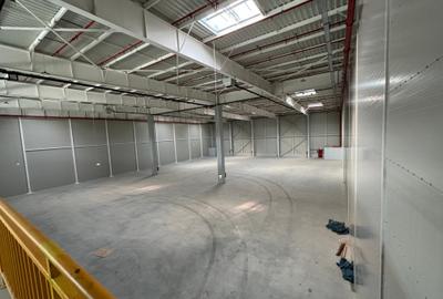 Spațiu industrial, de 10,000 mp, în Centura Vest