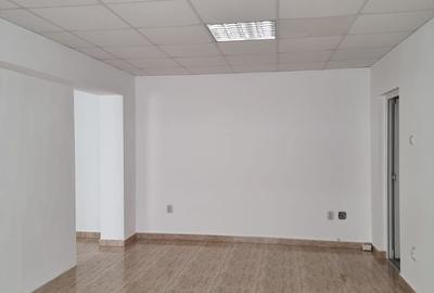 Spațiu comercial, de 93 mp, în Obor - 16