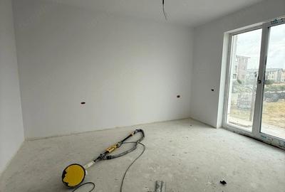 Casă cu Teren 300 Mp în Braytim