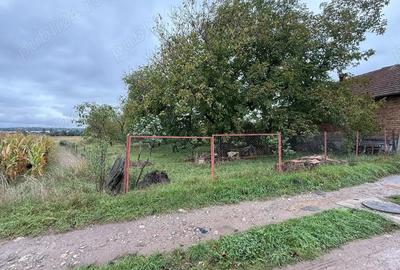 Teren de 2000 mp, în Hotar - 5