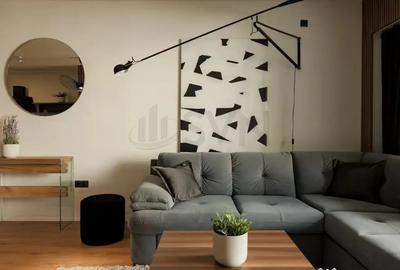Apartament cu 3 camere semidecomandat în Pipera
