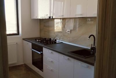 Garsonieră decomandată în Central - 9