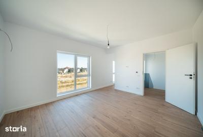 Casă cu 4 camere cu Teren 440 Mp în Domnești