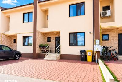 Casă cu 4 camere cu Teren 160 Mp în Palazu Mare - 13