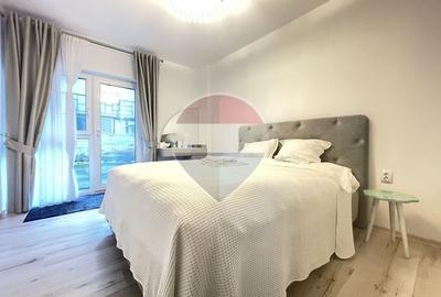 Apartament cu 3 camere semidecomandat, mobilat în Horea