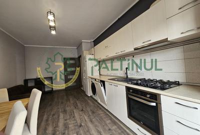 Apartament cu 3 camere decomandat în Piața Cluj