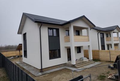 Casă individuală cu 4 camere cu Canalizare în Bolintin-Vale - 4
