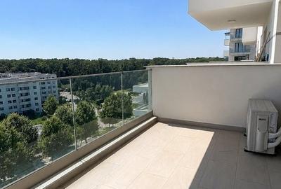 Apartament cu 2 camere semidecomandat, mobilat în Tei