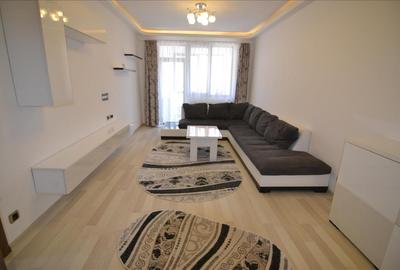 Apartament cu 3 camere decomandat, mobilat în Tractorul