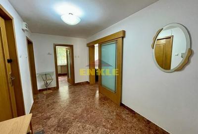 Apartament cu 3 camere decomandat în Central - 3