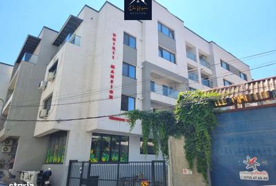 Apartament cu 3 camere decomandat în Unirii