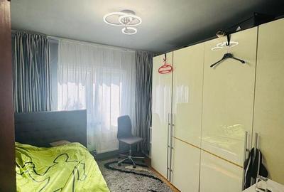 Apartament cu 4 camere semidecomandat în Nufărul - 5
