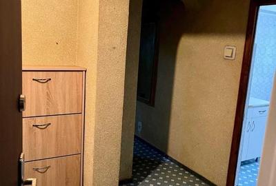 Apartament cu 3 camere decomandat în Târgu Cucu