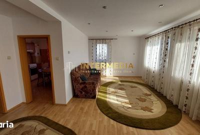 Apartament cu 3 camere decomandat în Ciupercenii Noi