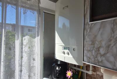 Apartament cu 2 camere semidecomandat în Km 5 - 16