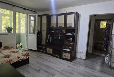 Apartament cu 2 camere semidecomandat în Brâncoveanu