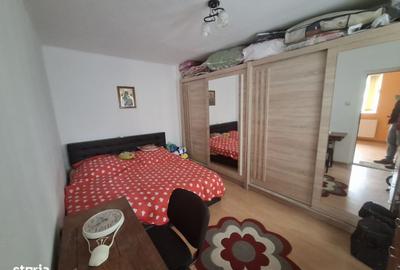 Casă cu 3 camere cu Teren 420 Mp în Central
