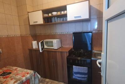 Apartament cu 3 camere decomandat în Central - 3