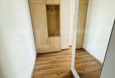 Apartament cu 2 camere decomandat în 13 Decembrie - 1