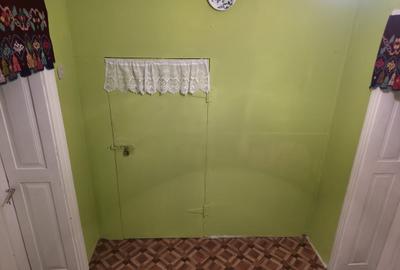Casă cu 3 camere cu Teren 417 Mp în Central