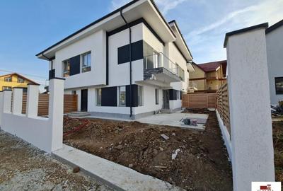 Casă cu 5 camere cu Canalizare în Chiajna - 2