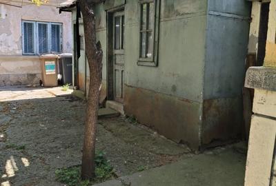 Casă cu 3 camere în 23 August