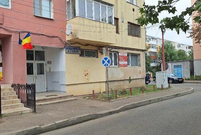 Spațiu comercial, de 60 mp, în Central