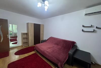 Garsonieră decomandată, mobilată în Dristor